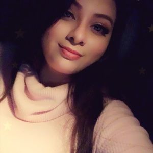 Meet your Posher, Iris